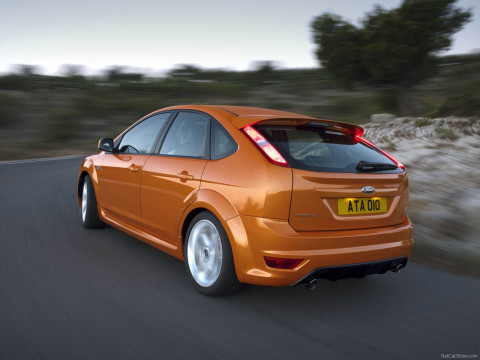Ford Focus ST фото