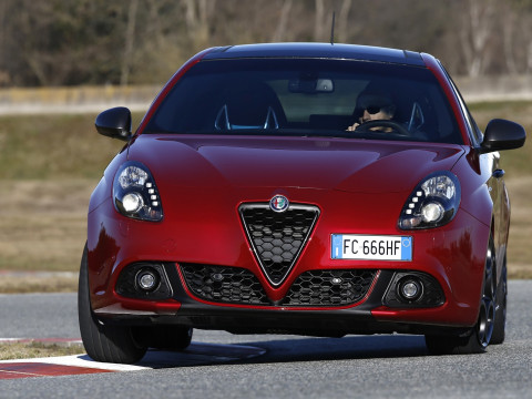 Alfa Romeo Giulietta фото