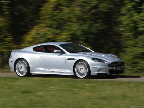 Aston Martin DBS фото