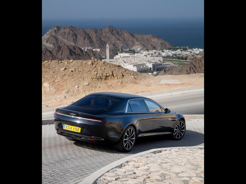 Aston Martin Lagonda фото
