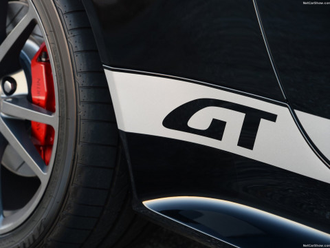Aston Martin V8 Vantage GT Roadster фото
