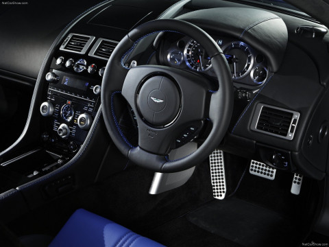 Aston Martin V8 Vantage S фото