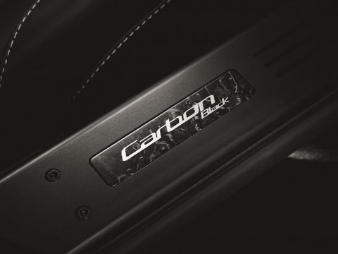 Aston Martin Vanquish Carbon Edition фото