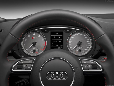 Audi S1 фото