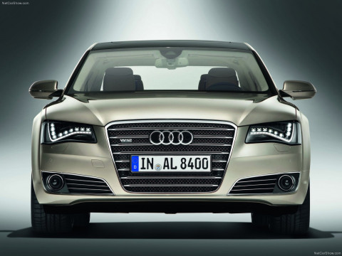 Audi A8L фото