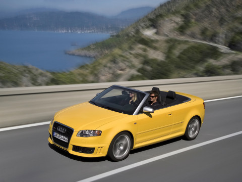 Audi RS4 Cabriolet фото