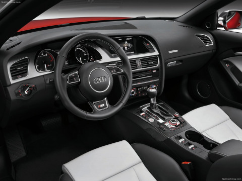 Audi S5 Cabriolet фото