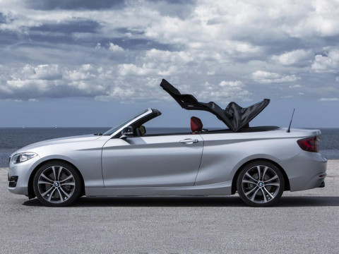 BMW 2-Series Convertible фото