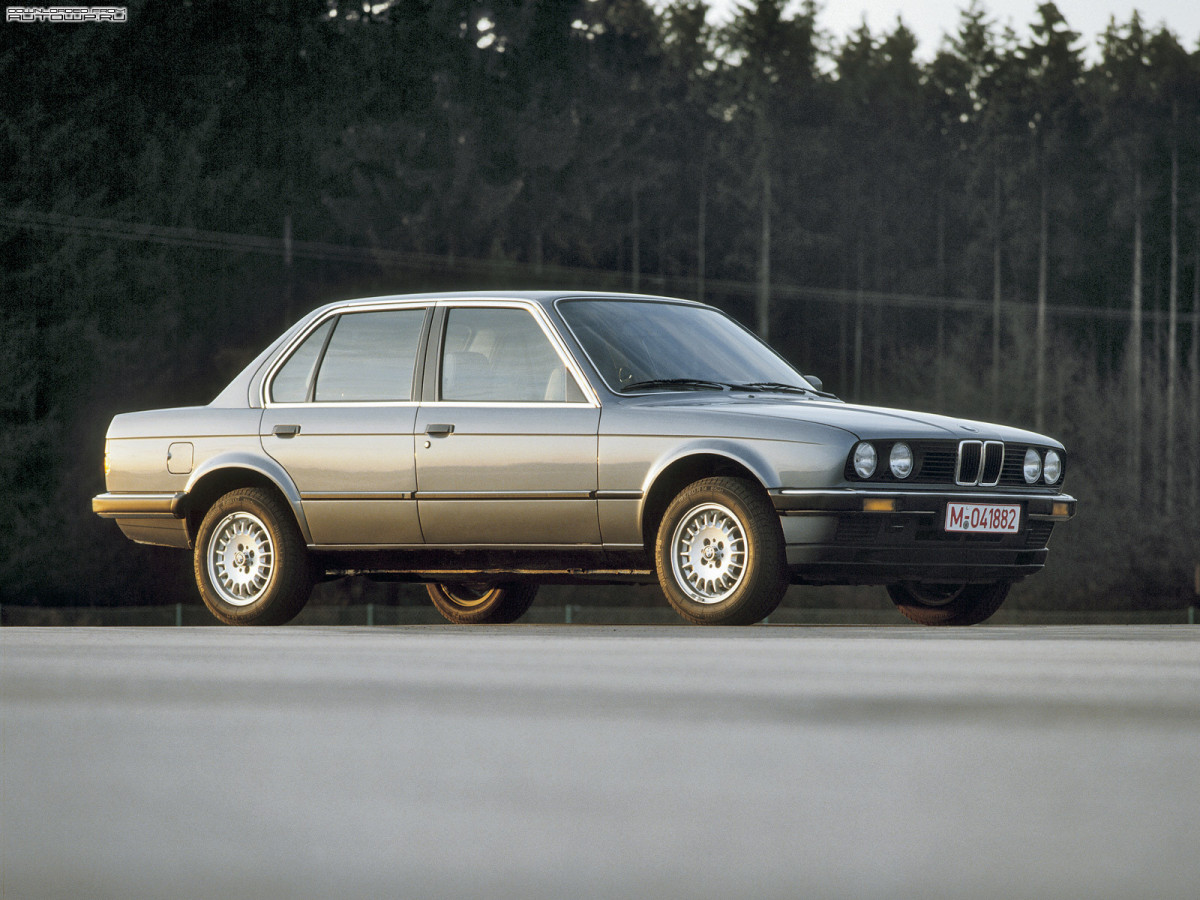 BMW 3-series E30 фото 59612