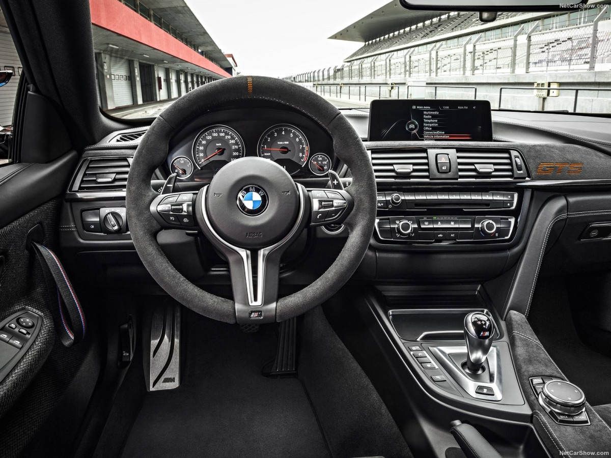 BMW M4 GTS фото 158651