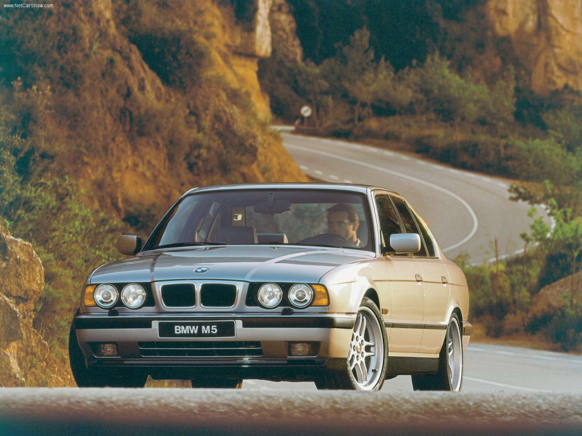 BMW M5 E34 фото 54230