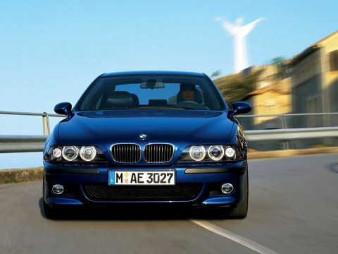 BMW M5 E39 фото