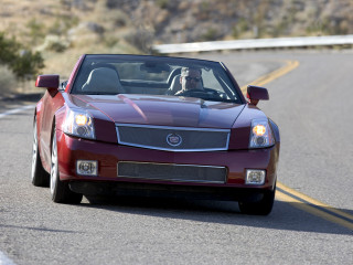Cadillac XLR-V фото