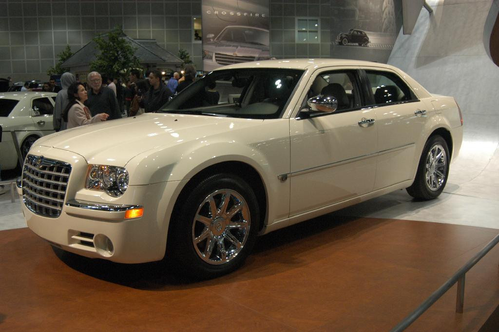 Chrysler 300C фото 20930