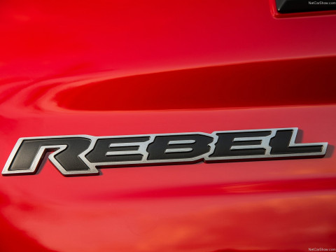 Dodge Ram 1500 Rebel фото