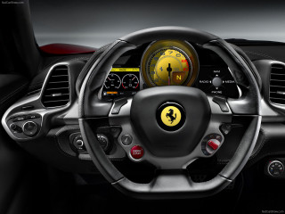 Ferrari 458 Italia фото