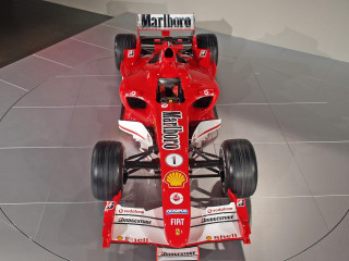 Ferrari F2005 фото