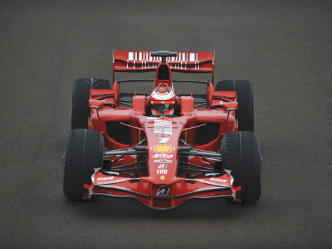 Ferrari F2008 фото