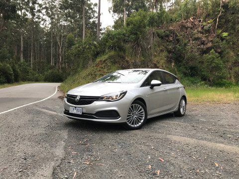 Holden Astra  фото