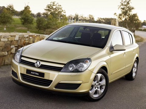 Holden Astra CDX фото