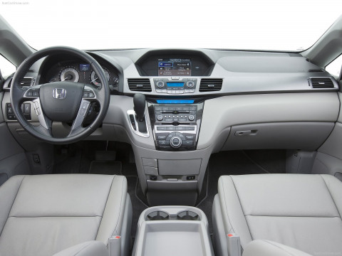 Honda Odyssey фото