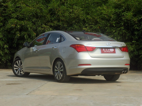 Hyundai Mistra фото