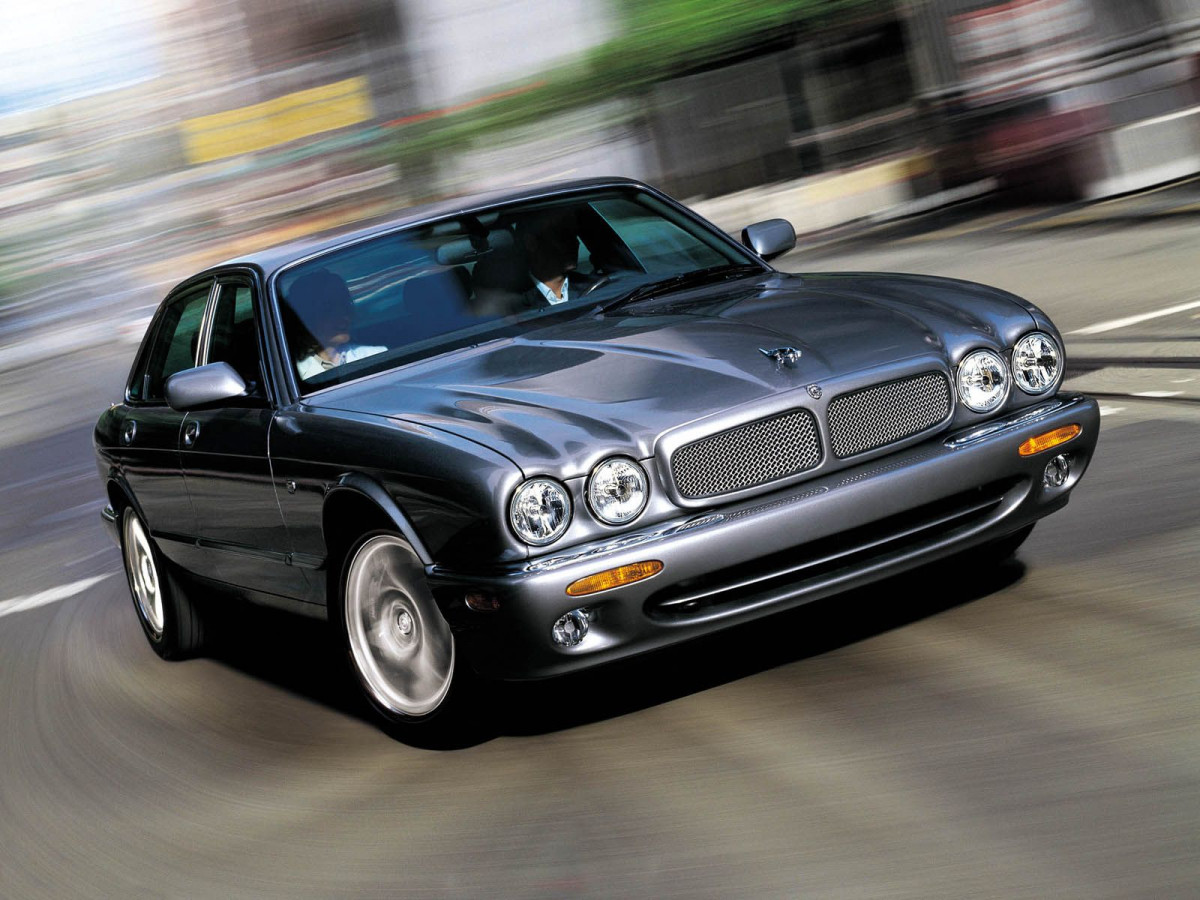 Jaguar XJ фото 8791