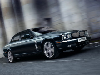 Jaguar XJR Portfolio фото