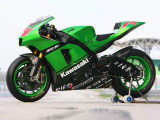 Kawasaki Ninja ZX-RR фото