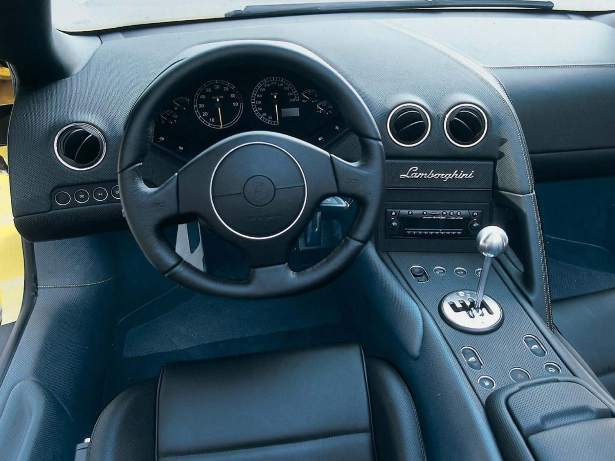 Lamborghini Murcielago Roadster фото 15925