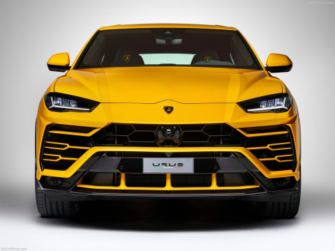 Lamborghini Urus фото