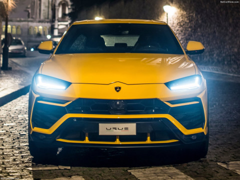 Lamborghini Urus фото
