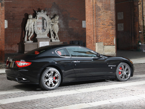 Maserati GranTurismo S фото