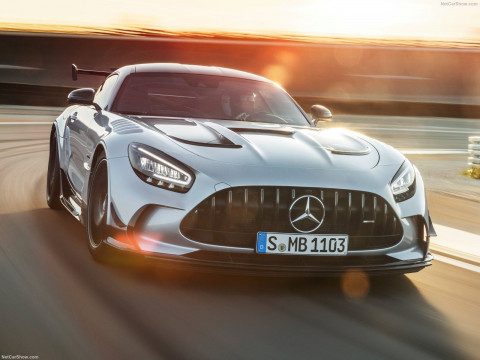 Mercedes-Benz AMG GT фото