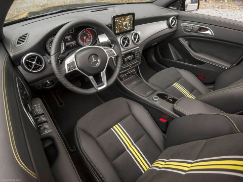 Mercedes-Benz CLA фото