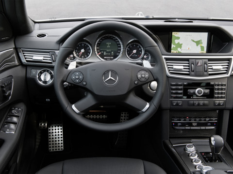 Mercedes-Benz E63 AMG Estate фото