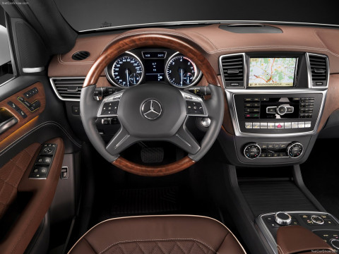 Mercedes-Benz M-Class фото