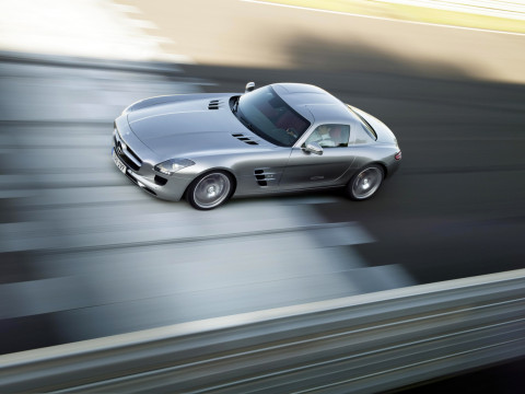 Mercedes-Benz SLS AMG фото