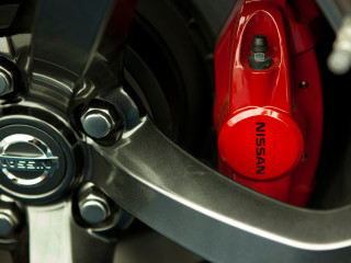 Nissan 370Z NISMO фото