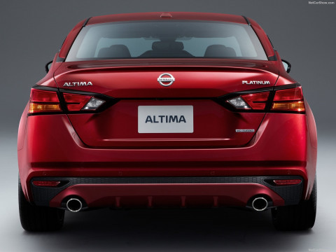 Nissan Altima фото