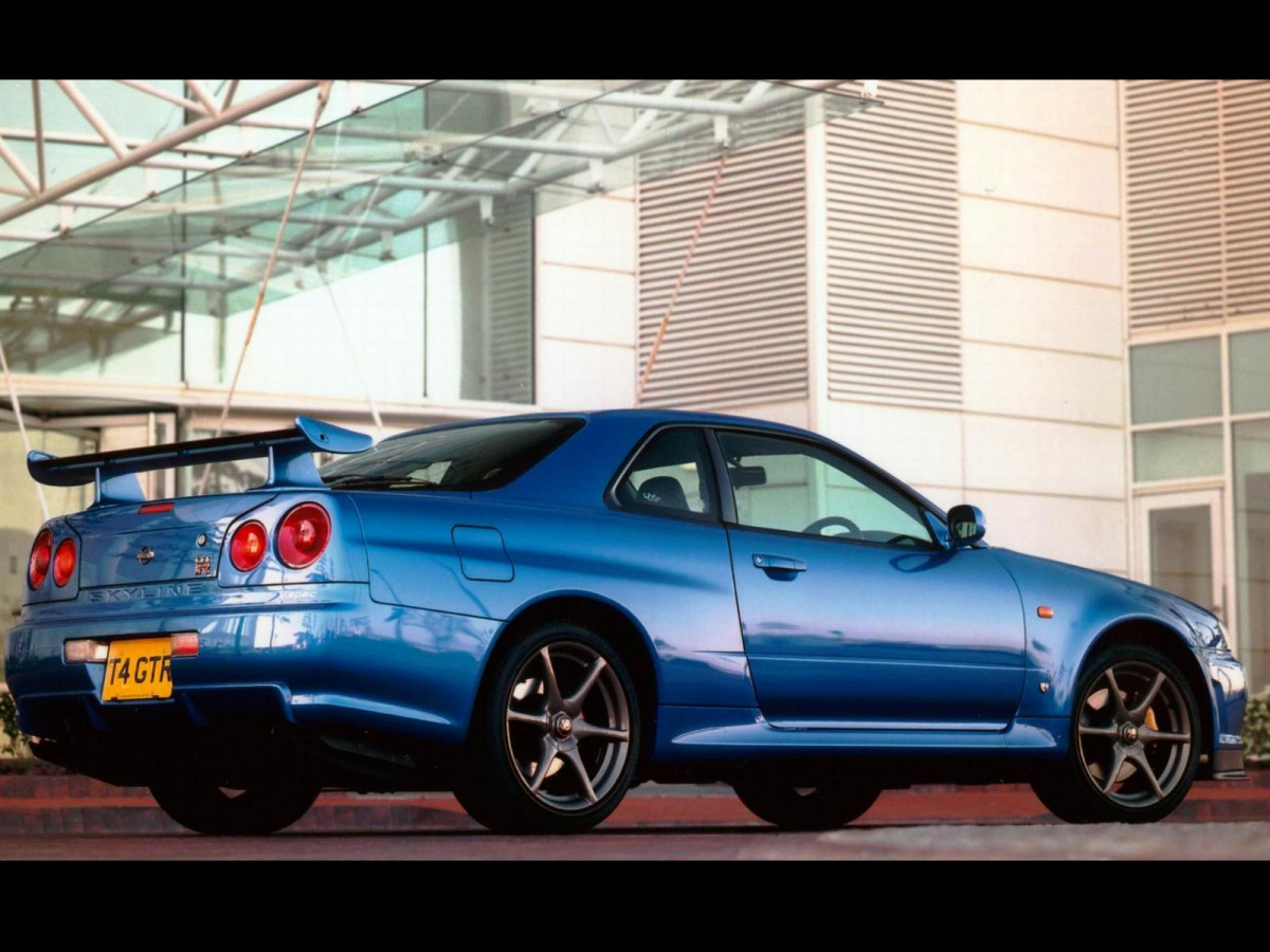 Nissan Skyline GT-R фото 14769