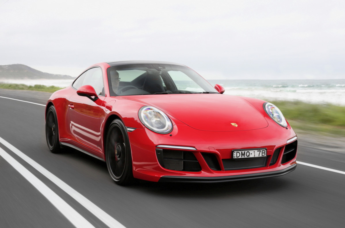 Porsche 911 GTS фото 185039
