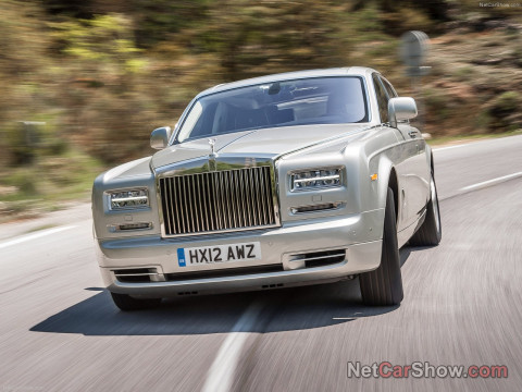 Rolls-Royce Phantom фото
