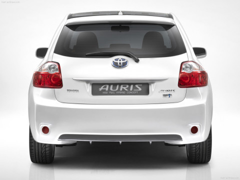 Toyota Auris фото