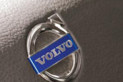 Volvo S60R c комплектом тюнинга от "Обухов Инжиниринг"
