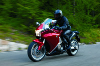 1_Honda_VFR1200F_16.jpg