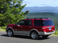 Ford_Expedition_hr12.jpg