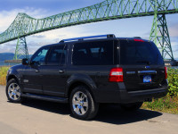 Ford_Expedition_hr9.jpg