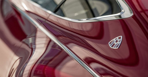Мерседес подтверждает выпуск роскошного паркетника марки Maybach