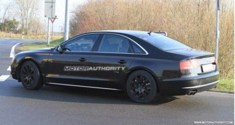 Audi  S8 2011